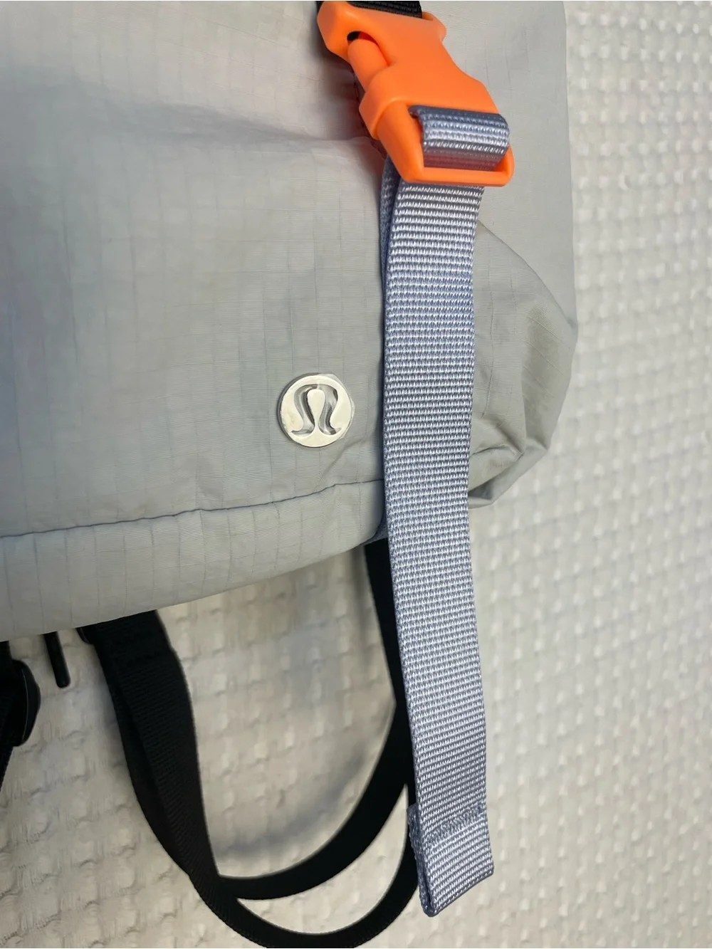 LULULEMON Pack and Go Multi Wear Bag, Backpack, Crossbody, Shoulder, Light Gray